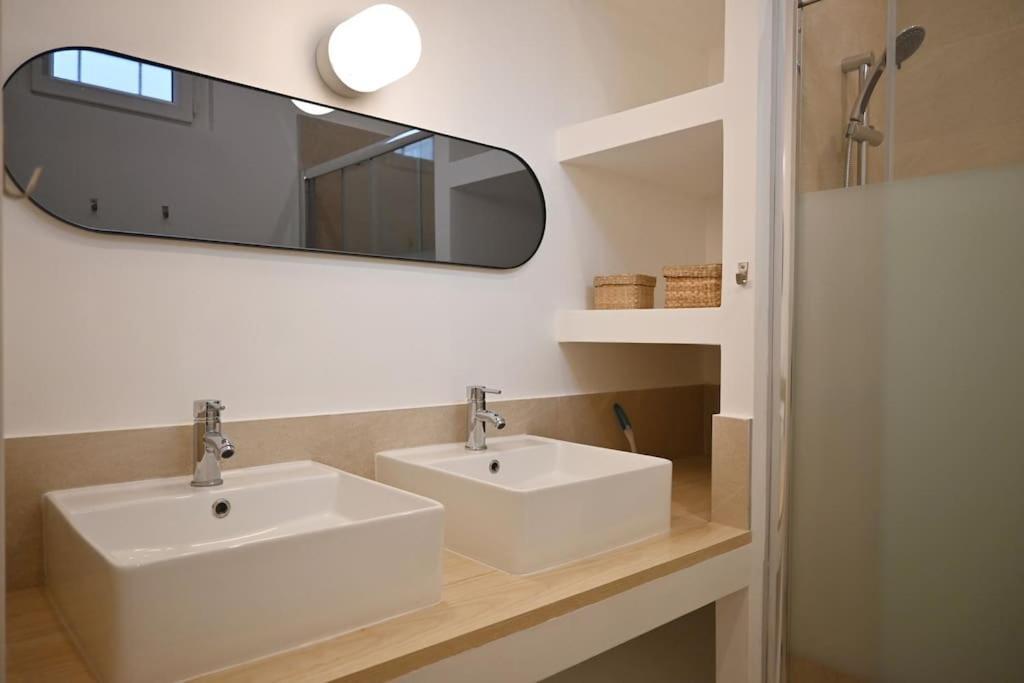 Magnifique Appartement T4, Plage Des Catalans มาร์กเซย ภายนอก รูปภาพ